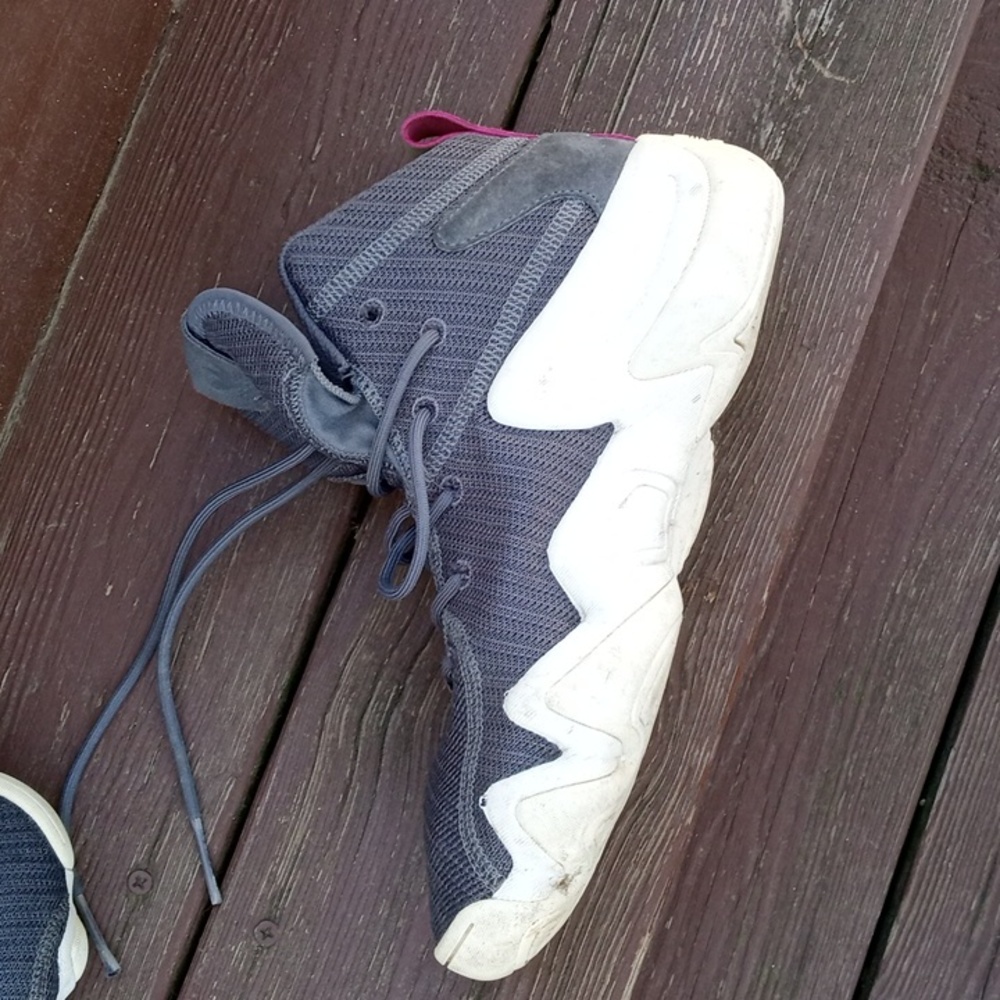 Adidas - Picture 3 of 5